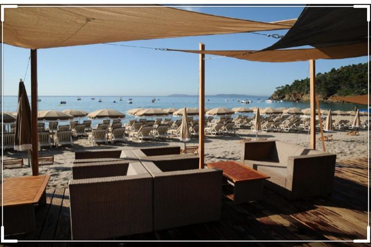 Cavalaire Sea View Cottage: Equipped for 4 with Pool, A/C, Wi-Fi & Bikes Exterior photo